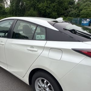 صورة 4 لـ 2016 Toyota PRIUS TWO