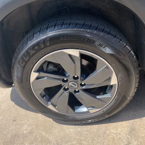 2024 Nissan ROGUE SV — миниатюра 17