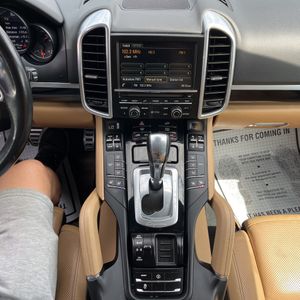 2016 Porsche CAYENNE S 缩略图 38