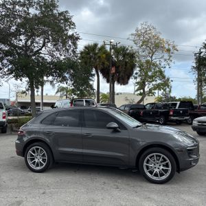 PORSCHE MACAN S - 10