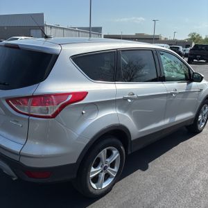 FORD ESCAPE SE - 9