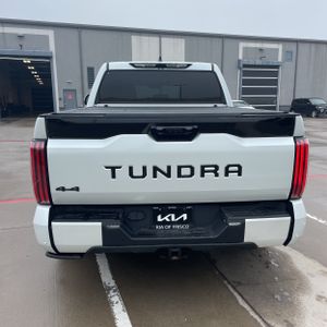 TOYOTA TUNDRA - 7