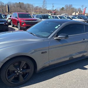 FORD MUSTANG GT PREMIUM - 2