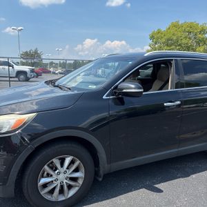 2017 KIA SORENTO LX — фото 2