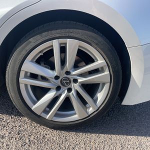 2022 Lexus IS 300 BASE — миниатюра 18