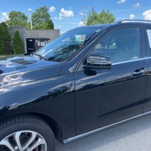 2016 Mercedes-BENZ GLE — фото 2