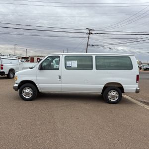 Ford Club Wagon XL - 3