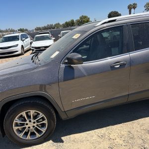 2021 JEEP CHEROKEE LATITUDE PLUS 照片 2