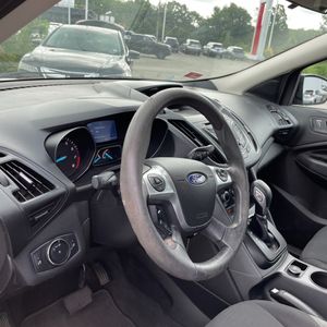 صورة مصغرة 35 لـ 2015 FORD ESCAPE S