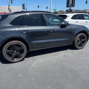 PORSCHE MACAN S - 10