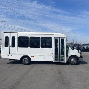 CHEVROLET EXPRESS 3500 - 10