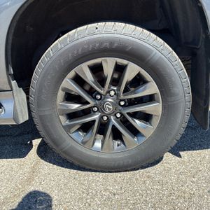 2018 Lexus GX 460 BASE — миниатюра 18