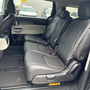 2024 KIA CARNIVAL LX — миниатюра 33