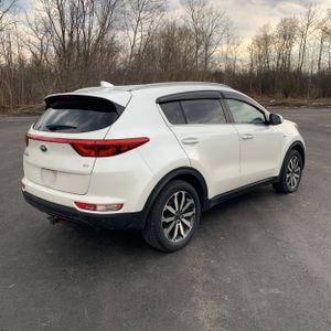 KIA SPORTAGE EX - 8