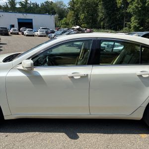 صورة 4 لـ 2010 Acura TL BASE