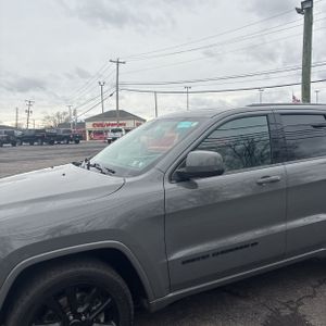 JEEP GRAND CHEROKEE LAREDO X - 2