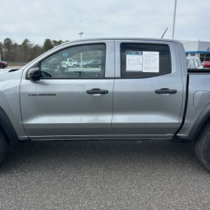 CHEVROLET COLORADO TRAIL BOSS - 4