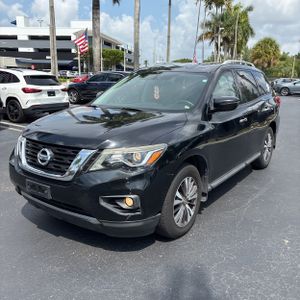 صورة 1 لـ 2017 Nissan PATHFINDER SV
