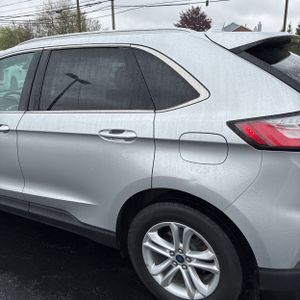 FORD EDGE SEL - 6