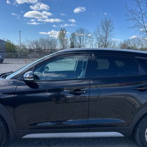 HYUNDAI TUCSON SEL PLUS - 4