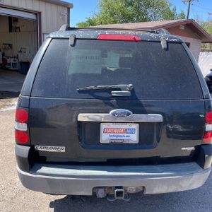FORD EXPLORER XLT - 7