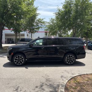 CHEVROLET SUBURBAN RST - 3