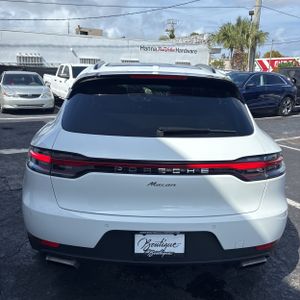 PORSCHE MACAN BASE - 7