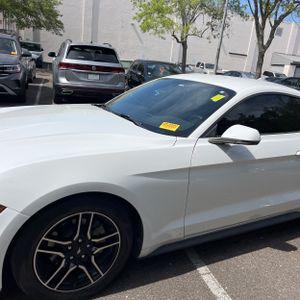 FORD MUSTANG ECOBOOST PREMIUM - 2