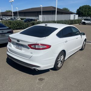 FORD FUSION SE - 8