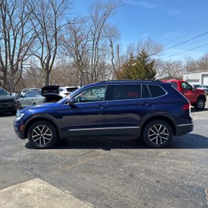 VOLKSWAGEN TIGUAN SE 4MOTION - 3