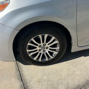 2020 Toyota SIENNA XLE 8-PASSENGER 照片 17