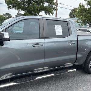 2020 Chevrolet SILVERADO 1500 LT 照片 4