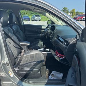 صورة مصغرة 33 لـ 2019 Mitsubishi OUTLANDER SE