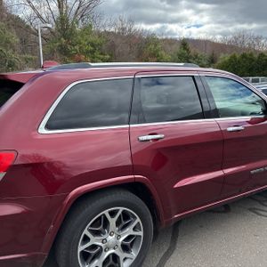 JEEP GRAND CHEROKEE OVERLAND - 9
