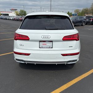 AUDI Q5 PREMIUM PLUS - 7