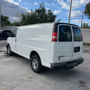 CHEVROLET EXPRESS 2500 - 5