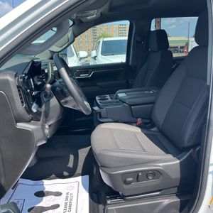 2026 Chevrolet SILVERADO 1500 RST 照片 32