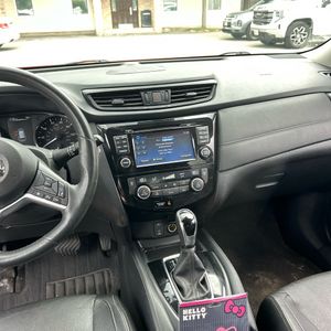 2017 Nissan ROGUE SL 照片 37