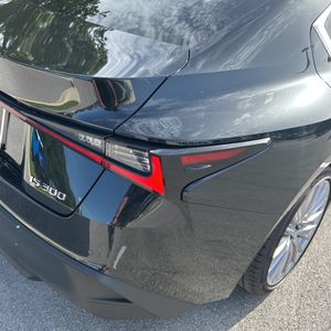 2025 Lexus IS 300 BASE — миниатюра 57