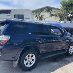 صورة 9 لـ 2016 Toyota 4RUNNER SR5