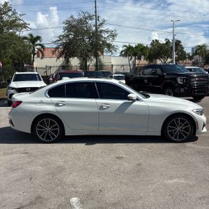 صورة 10 لـ 2019 BMW 3 SERIES 330I