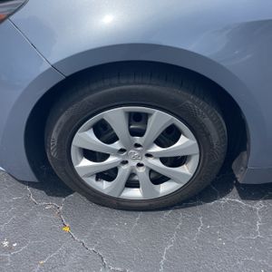 2024 Toyota COROLLA LE 缩略图 16
