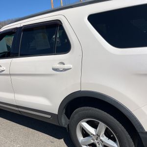 FORD EXPLORER XLT - 6