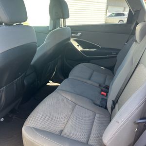 2017 Hyundai SANTA FE SE 照片 32