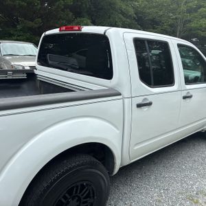 2012 Nissan FRONTIER SV photo 9