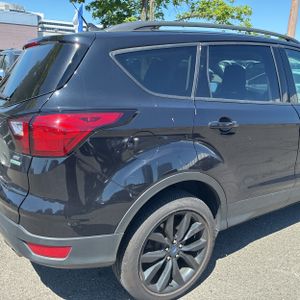 FORD ESCAPE SE - 9
