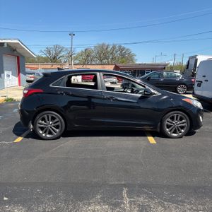 HYUNDAI ELANTRA GT BASE - 10