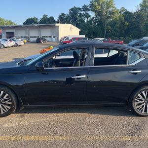صورة 4 لـ 2023 Nissan ALTIMA 2.5 SV