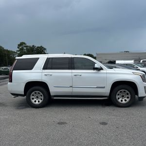 صورة 10 لـ 2017 Cadillac ESCALADE LUXURY