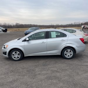 CHEVROLET SONIC LT AUTO - 3